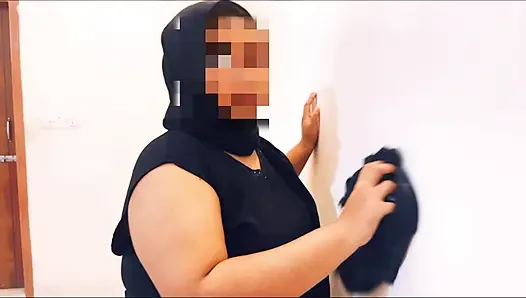 Arap hizmetçi kız patronun 20 yaşındaki üvey oğluyla kişisel ilişki