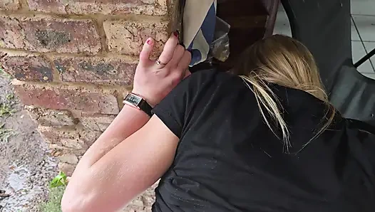 18-jährige freundin wird beim gewitter im freien gefickt