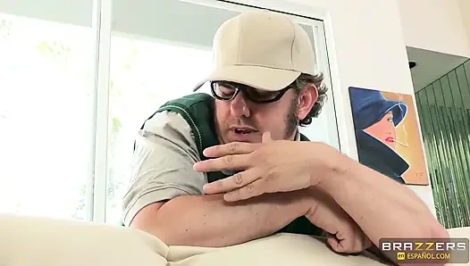 Brazzers - Woody’s Viral Scheme Sabotaging Johnny Sins to Fuck Veronica Rodriguez