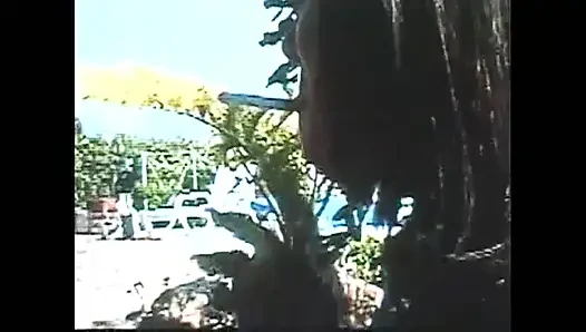 Memek sempit cewek semok kulit hitam ini dientot habis-habisan sama kontol raksasa pria kulit hitam sampai dicrot di dalam