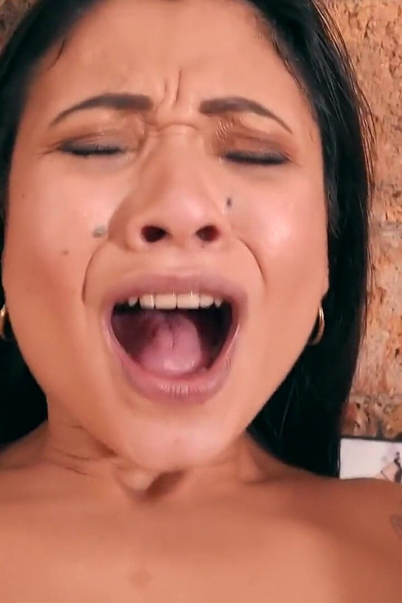 Cute Jade Presley is a needy, dick-loving Latina teen