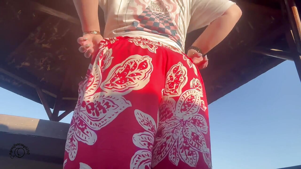 Farting and Jiggling My Ass on Roadtrip