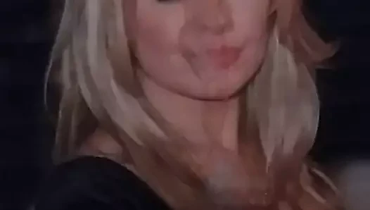 Holly Willoughby - döl haraç