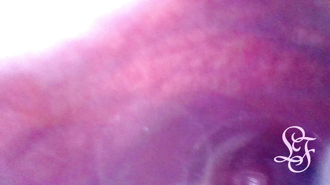 Olhe profundamente dentro da minha bunda!