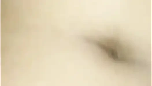 21 yaşındaki kızın banyoda romantik sahnesi