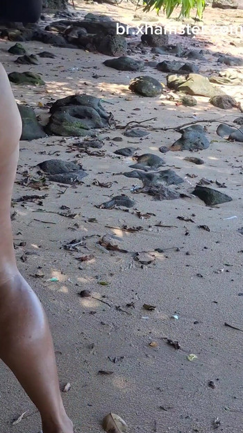 Memorable moment from "Chubby girl slacking off and walking on the beach"