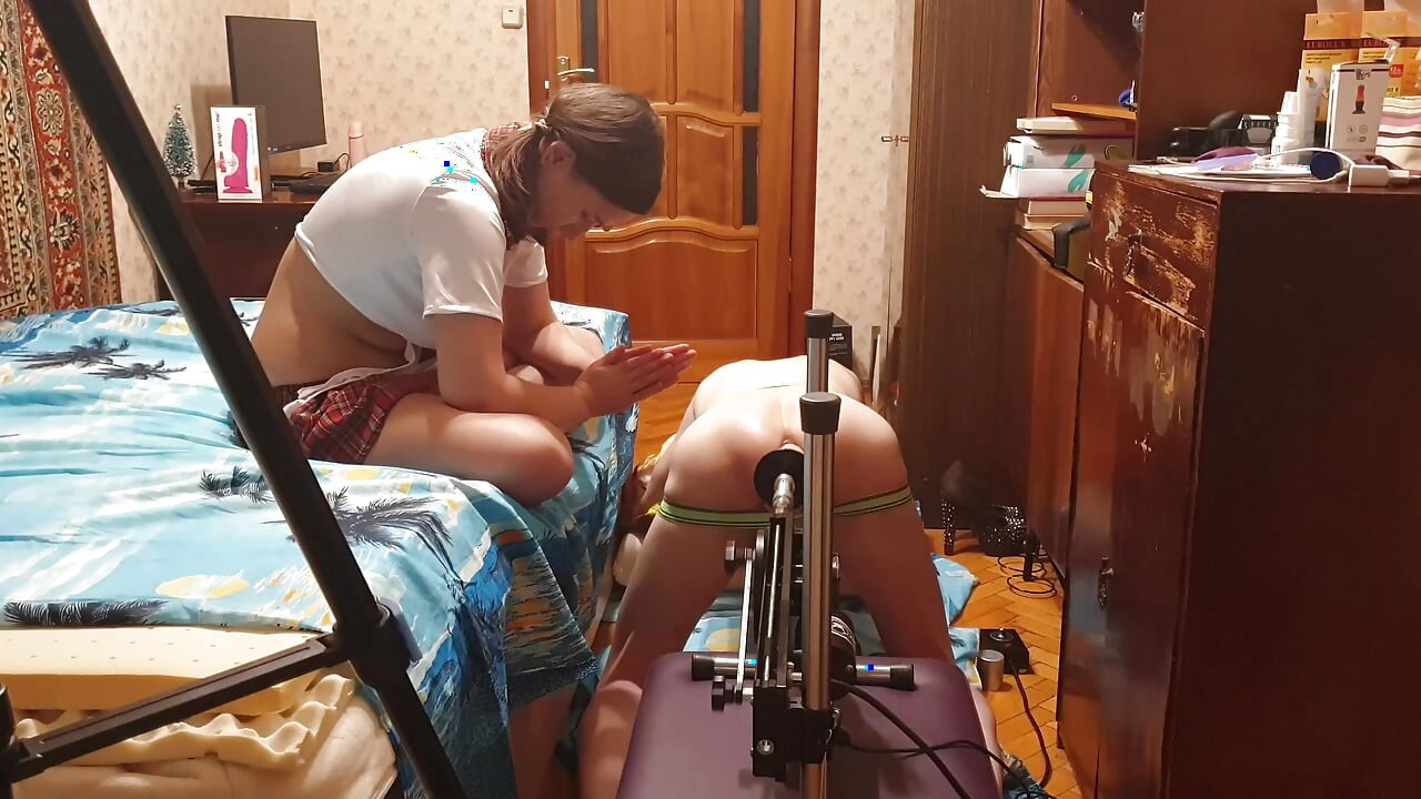 Domina fucking a slave man with sex machine anal submission man amateur homemade Sasha Earth
