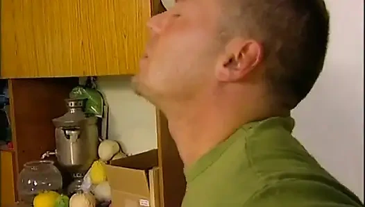 Анальной бабушке забрызгали в рот