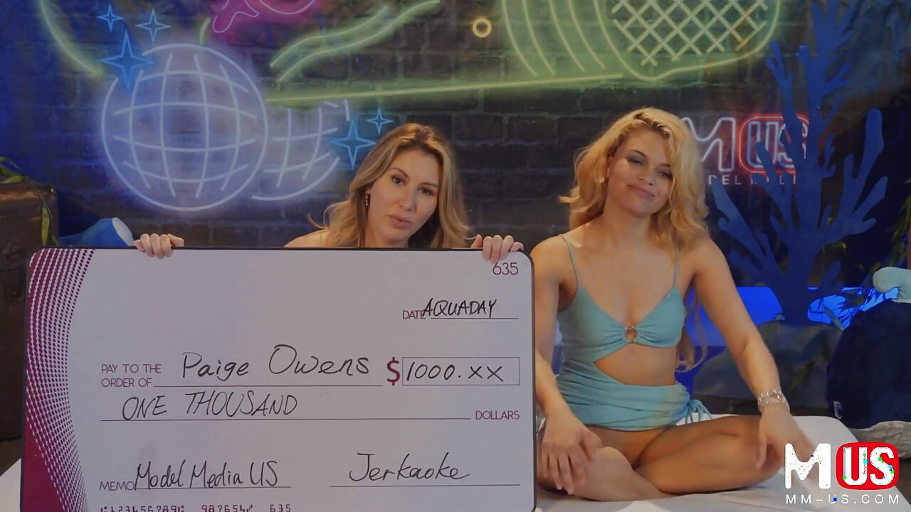Jerkaoke - Paige Owens and Destiny Cruz