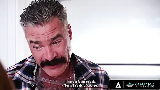 NURU MASSAGE - tessa thomas ngentot habis-habisan sama kontraktor di kamar mandi