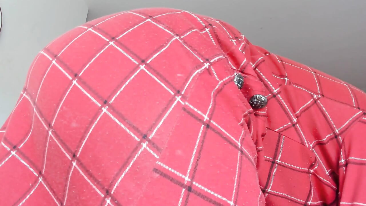 Odgrywanie ról solo, intensywna penetracja odbytu, brudna rozmowa