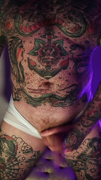 FULL VIDEO - Tattooed Dom Big Dick Cumshot Solo