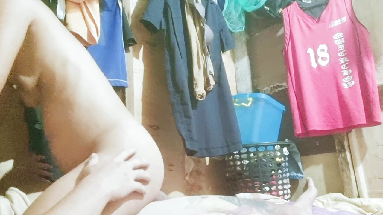 मेरे प्रेमी के साथ सेक्स का समय जबकि पति काम पर है
