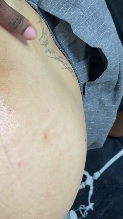 Neighbor while chatting is penetrated by her best friend | Clip 1