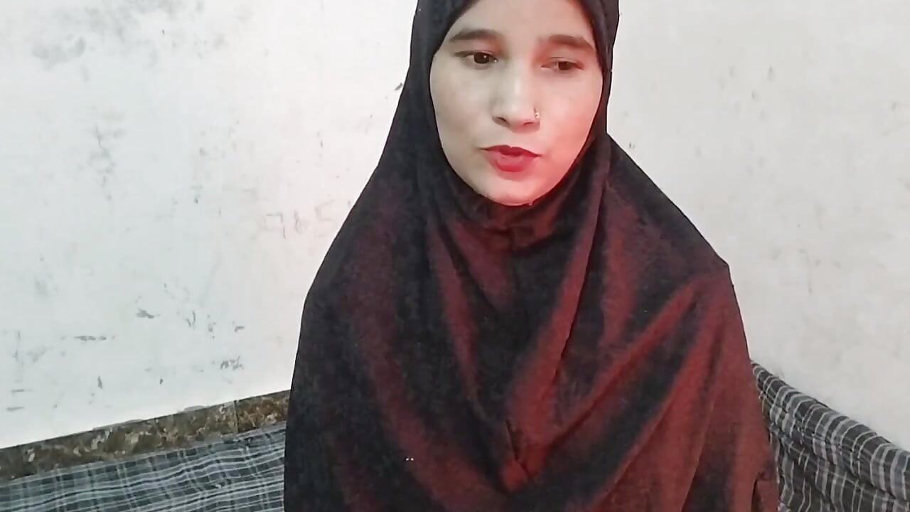Big step sister ko soyi hui thi tabhi jakar pel diya