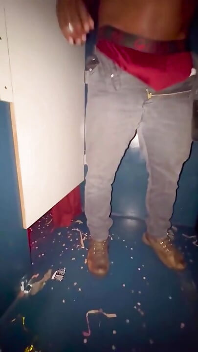 Chupando a Festa com o Negão Dotado