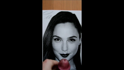 Gal gadot - cumtribute ketigaku