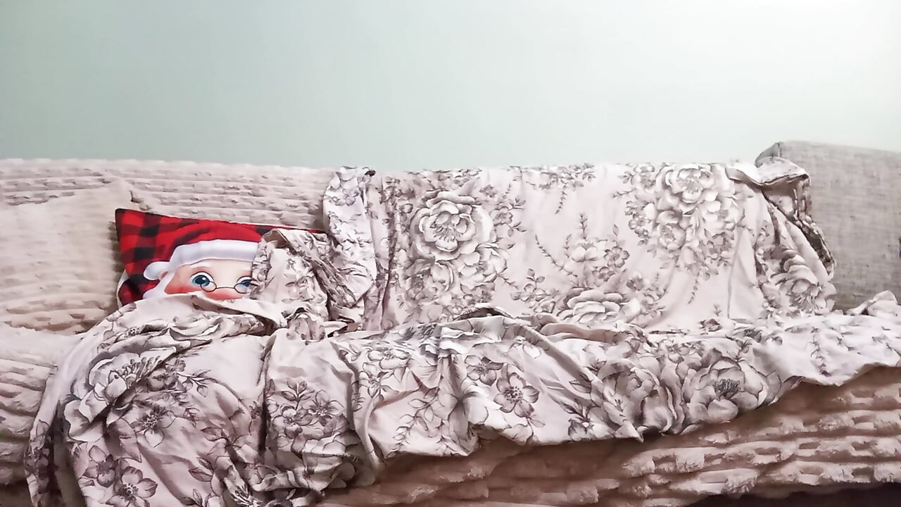 I'm a crazy whore and I fuck great on the couch. I play with my pussy and cum non-stop. I want like crazy every day