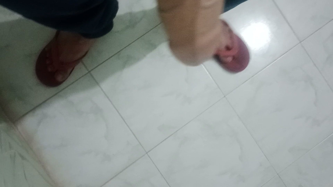 Masterbution in toilet
