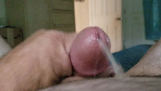 Me, squeezing one off.