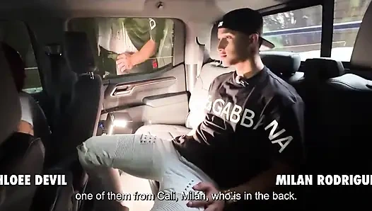 Khloe скачет на члене мужчины, пока он не заполнит ее киску горячей спермой на Хуан-Бусто-роуд