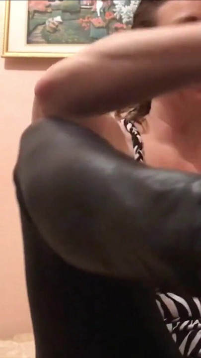 お風呂に入った後、あなたと話す | クリップ 2