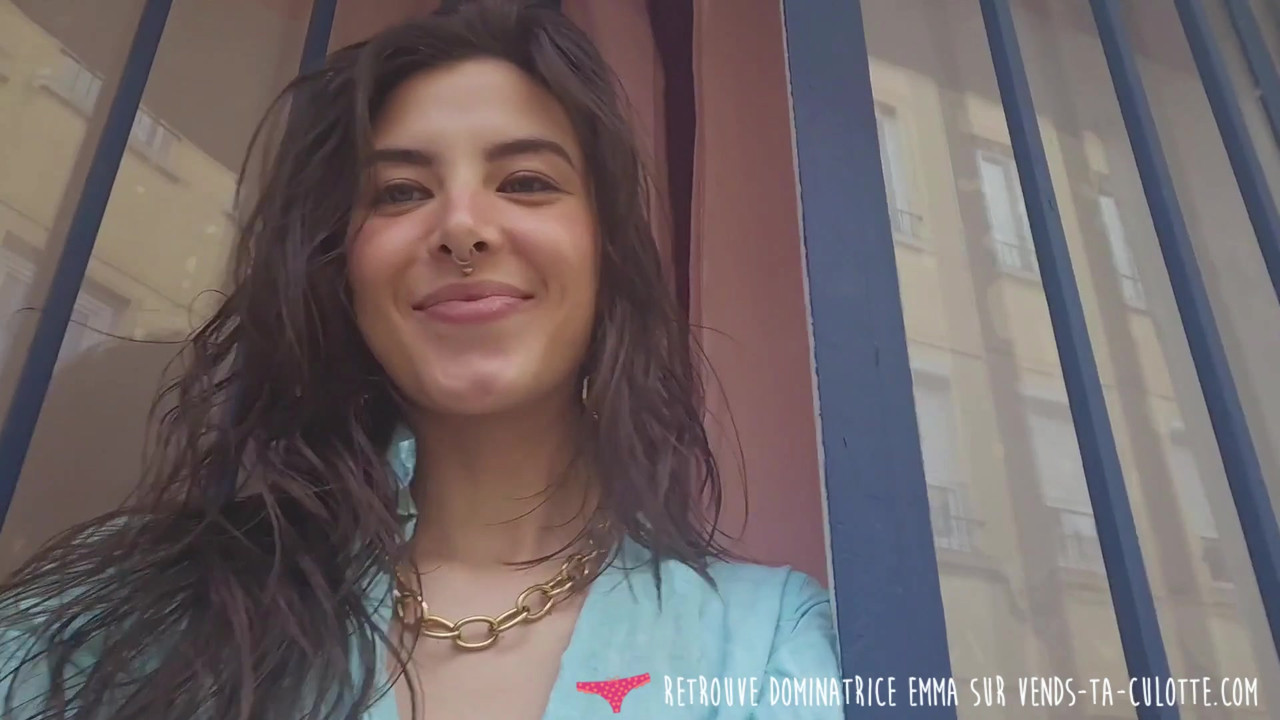 Vends-ta-culottes - 你遇到了你的新邻居，他是一个想要被干的大淫娃