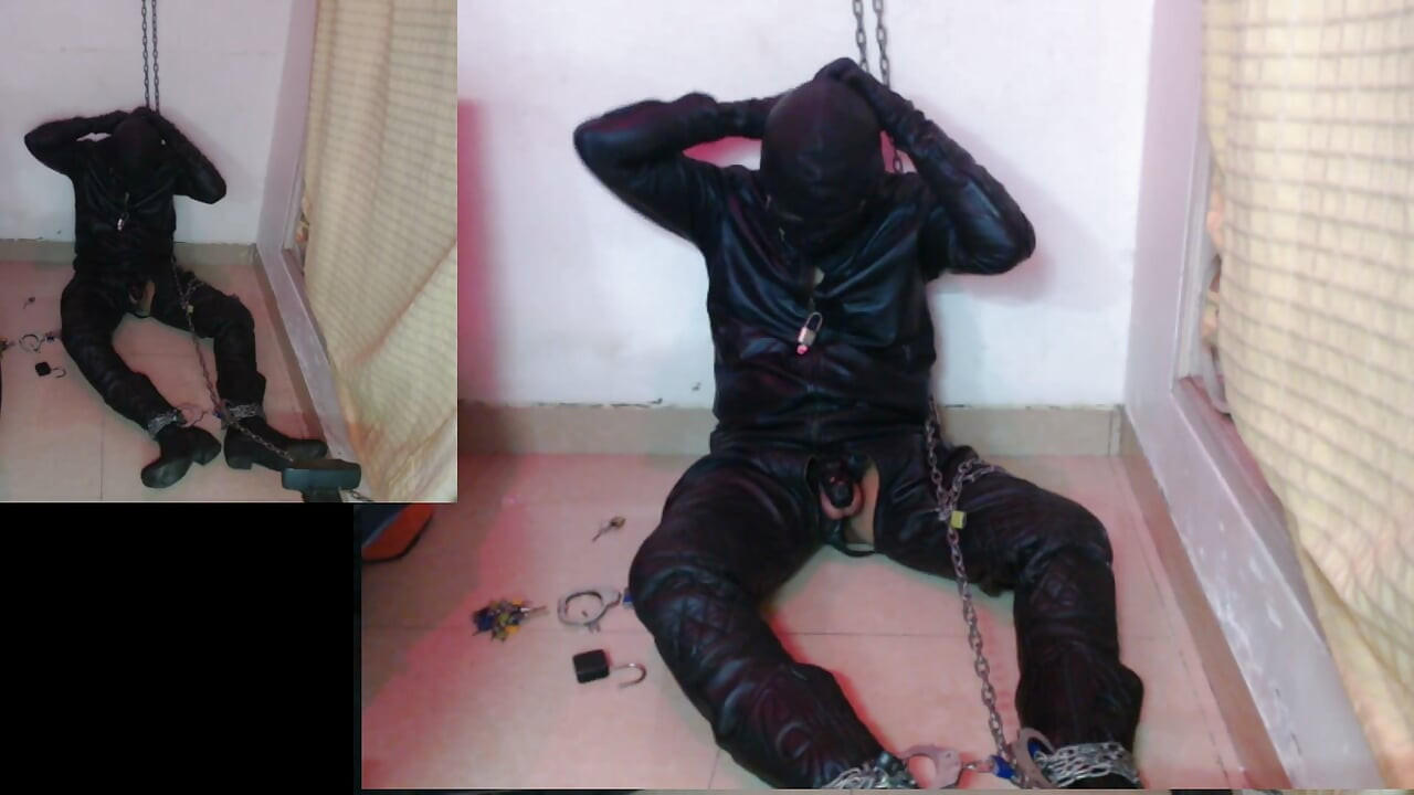 सेल्फ बॉन्डेज गे लेदर