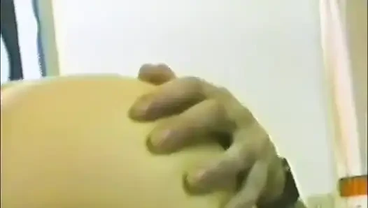 Tukang ledeng wanita membuka blok lebih dari sekedar wastafel