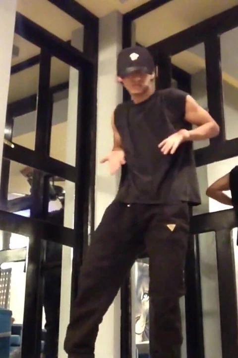 Hot Straight Guy Dance for Me Before Getting a Blowjob