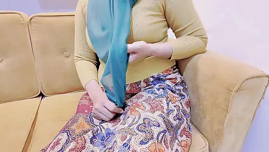 Village girl is framed by a naughty man while visiting the city