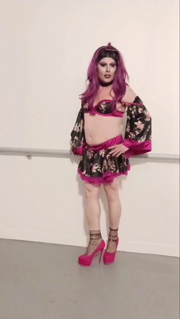 Sexy trans matura in ragazza cinese!!