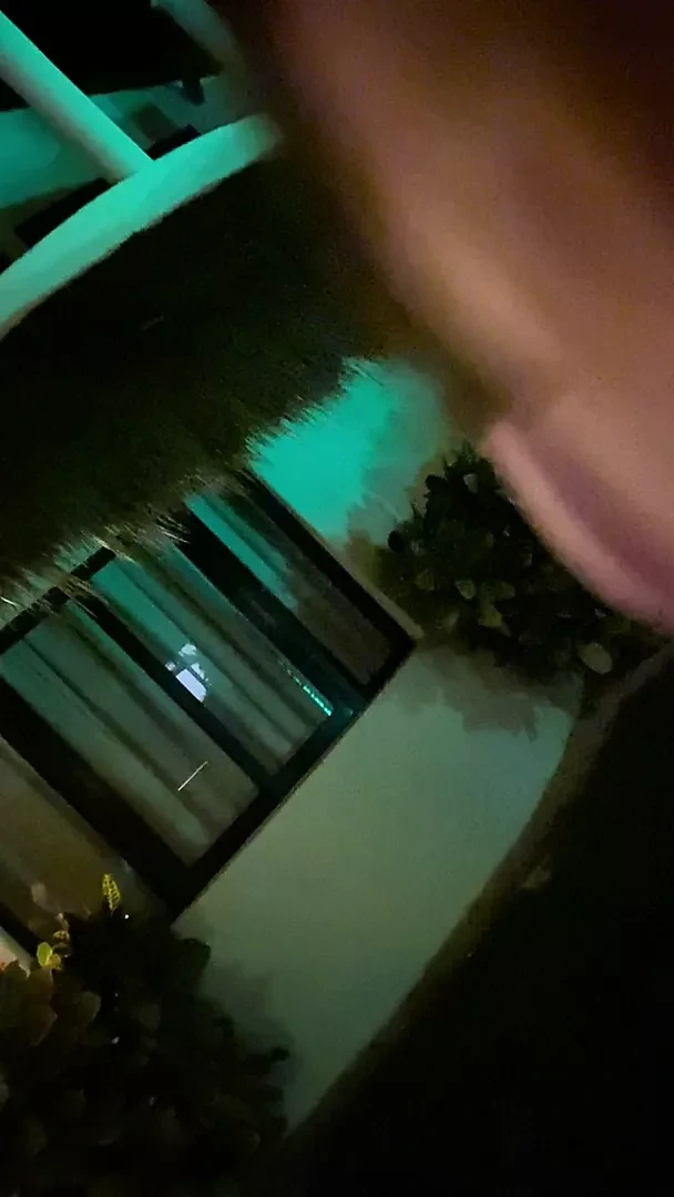 Wife strutting that ass