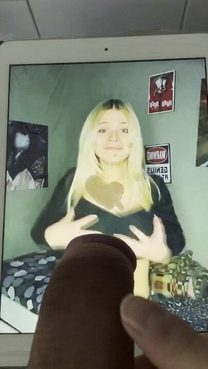 Girls tribute cum 1