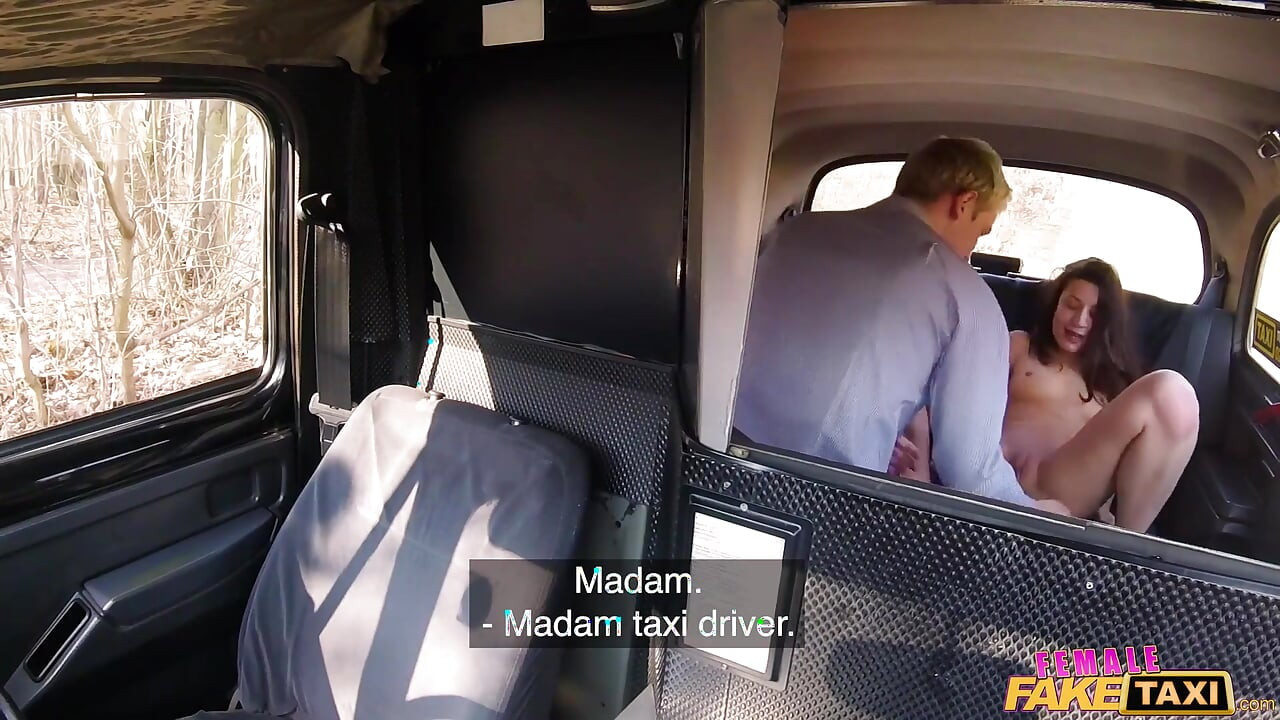 Female Fake Taxi - Therese Bizarre Rides Big Dick for a Free Ride
