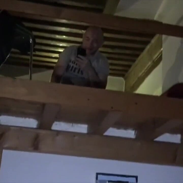 Gemenei sexy îi place să se fută mai în vârstă
