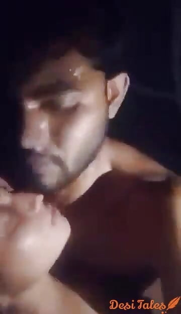 Meeting my girlfriend in late night in her home to surprise her