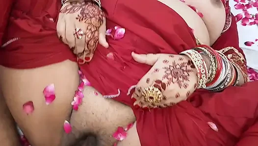 Suhagrat - ilk düğün gecesi seksi - yeni Hintli ateşli çift