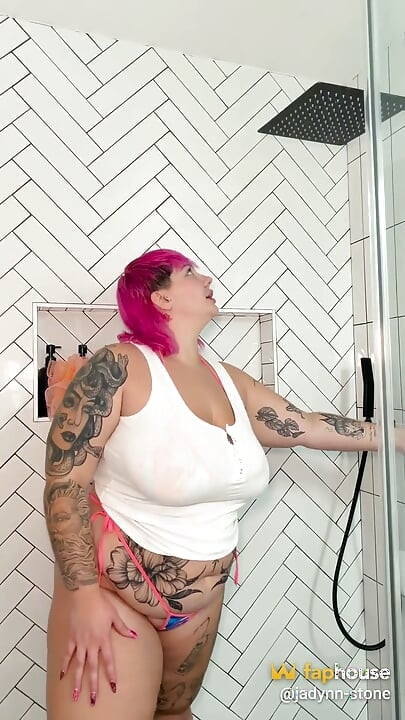 BBW Shower Slut Cums Hard