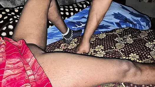 Секс индийской невестки дези в спальне в полночь