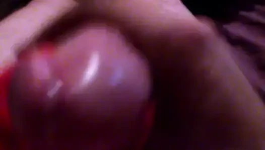 Je me branle avec le string d une salope et le souille