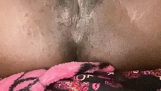 ЧЕРНОКОЖАЯ QUEEN, СЛИВОЧНАЯ КОРОЛЕВА, ХОРОШЕНЬКАЯ КИСКА КОРОЛЕВА