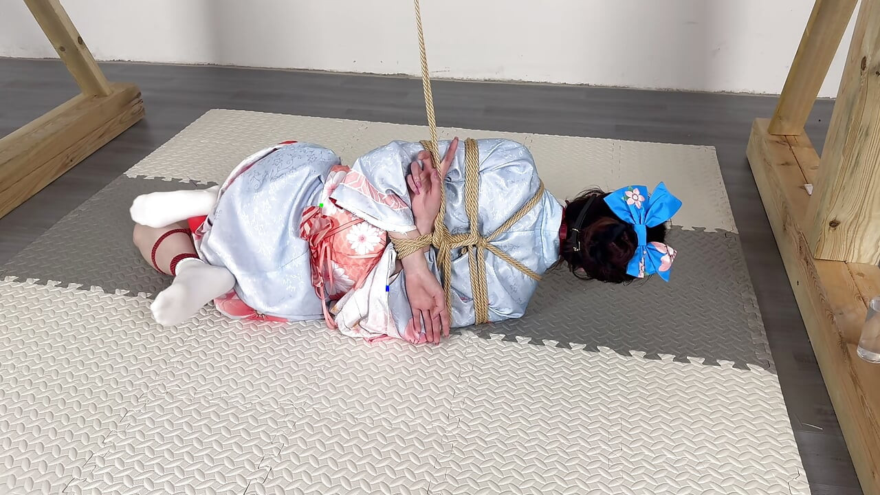 Güneşli bir günde kimono giymenin doruk versiyonu