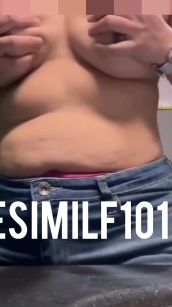 Bhabhi India panas menunjukkan urutan | Klip 1