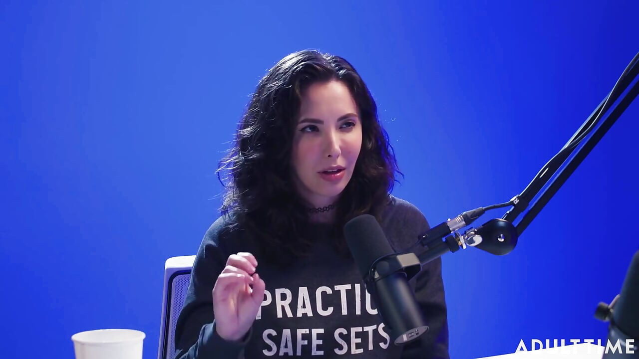 Casey Calvert: Parodie tygřího krále, syndrom podvodníka & BDSM | čas pro dospělé podcast