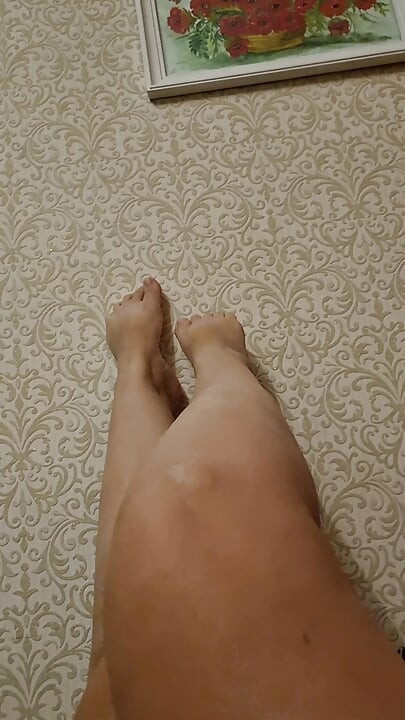 Look at my naked body and cum