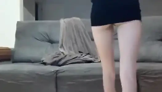 Ayo bercinta denganku di sofa mantan saya?