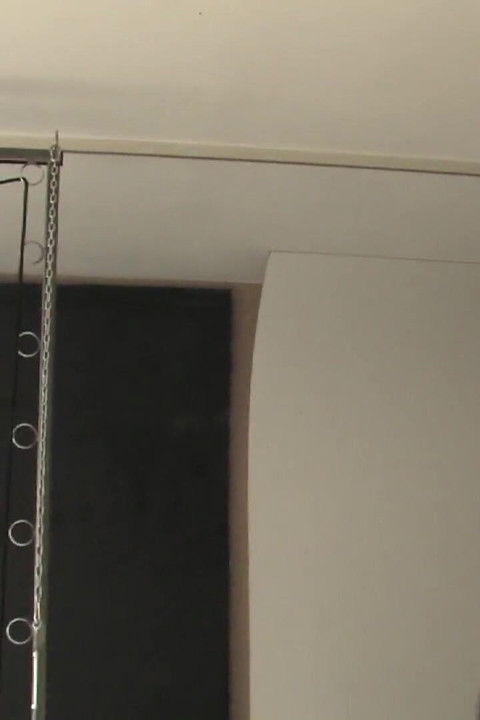 激しく深く突き刺す