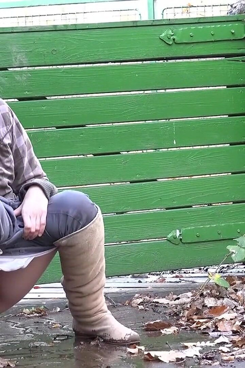 Pläd av Got2Pee där tjejer kommer att pissa