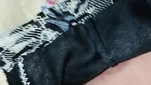 Malik made the maid a hut at home and assassed the maid, the maid's big ass had been bothering me for many days, today I rubbed the maid and left her